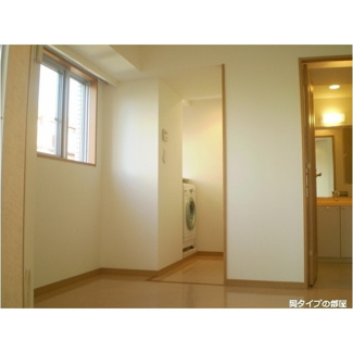 【居間・リビング】コンフォリア愛宕