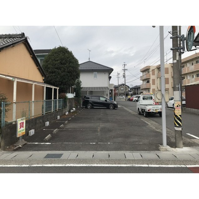 岐阜市今嶺３丁目の駐車場の駐車場