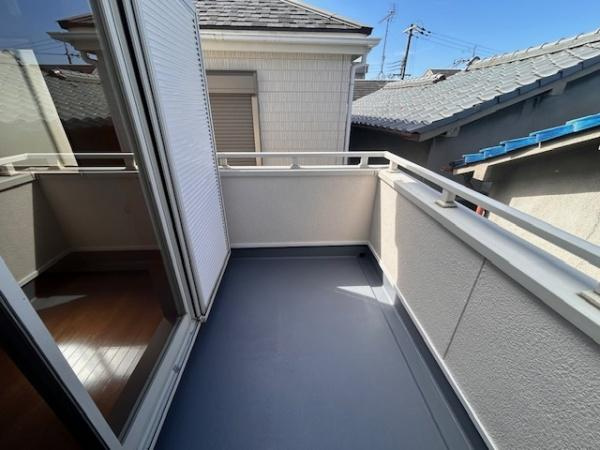 【バルコニー】