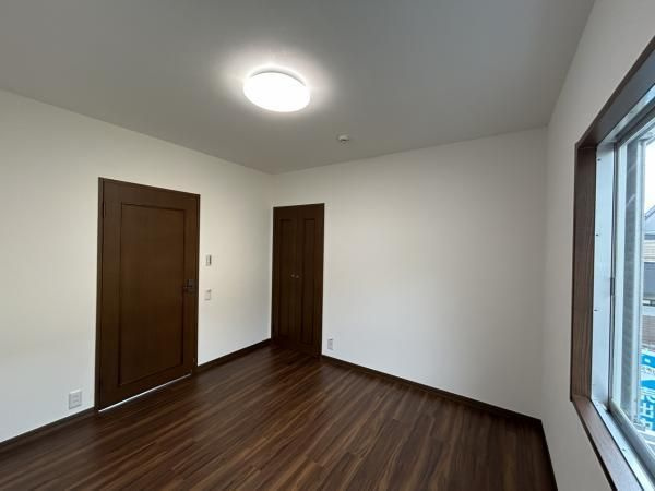 福岡市南区柏原6丁目　中古戸建の洋室|個人の部屋や寝室として使える洋室です