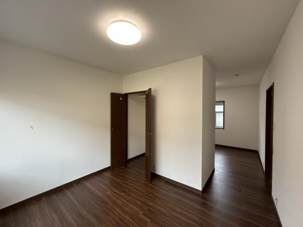 福岡市南区柏原6丁目　中古戸建の洋室|コンパクトで使いやすい洋室です