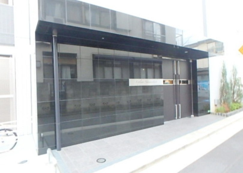 エスペルーモ中村橋のエントランス