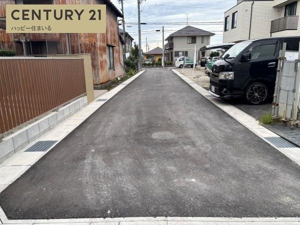 岡崎市矢作町字下川成の売地の前面道路含む現地写真