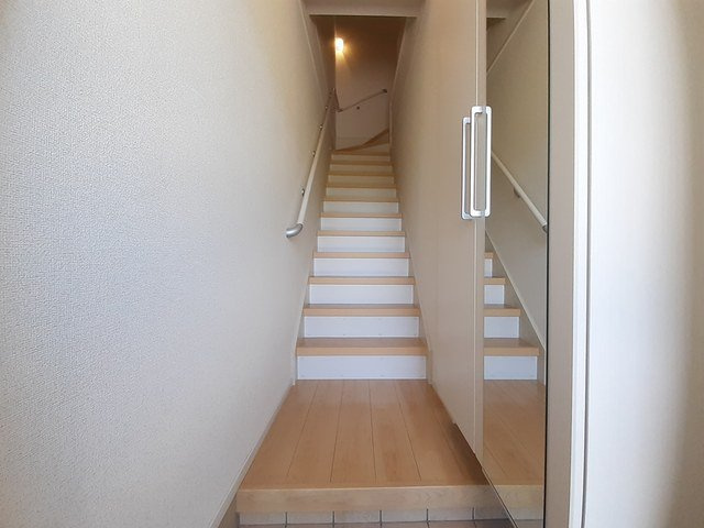 アロマ・フォーレⅣの玄関|ゆったりとした玄関です