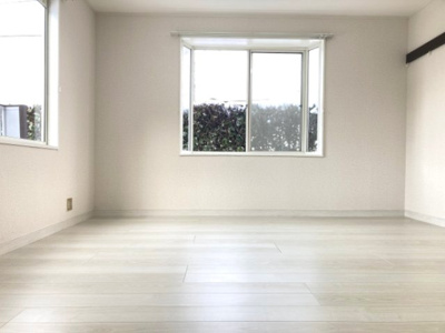 【居間・リビング】 | レピュート平清水　C棟