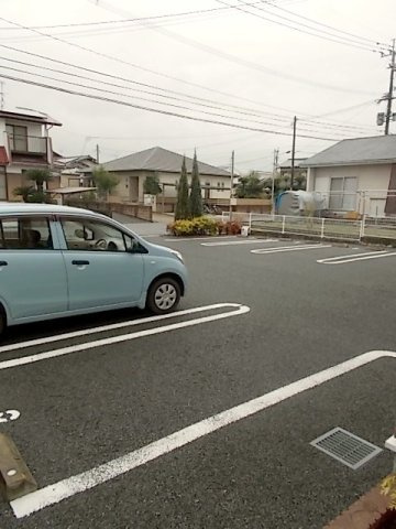 マリーゴールドの駐車場