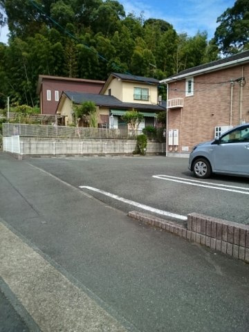 バンブーフォレスターの駐車場