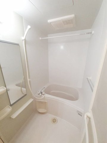 ローレル大正町の浴室