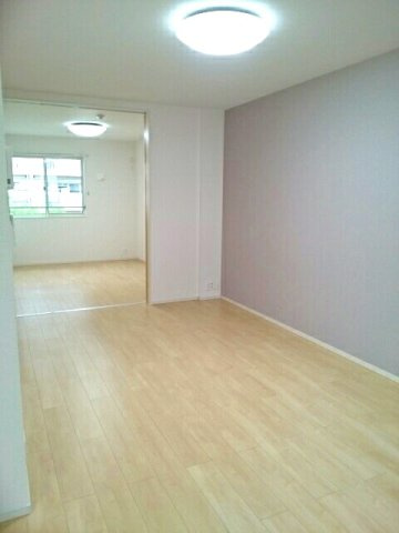 プールス天領の居間・リビング