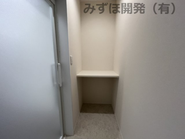天童市中里5丁目7-15のランドリースペース|脱衣かごや浴室用品のストック置き場に便利なスペース