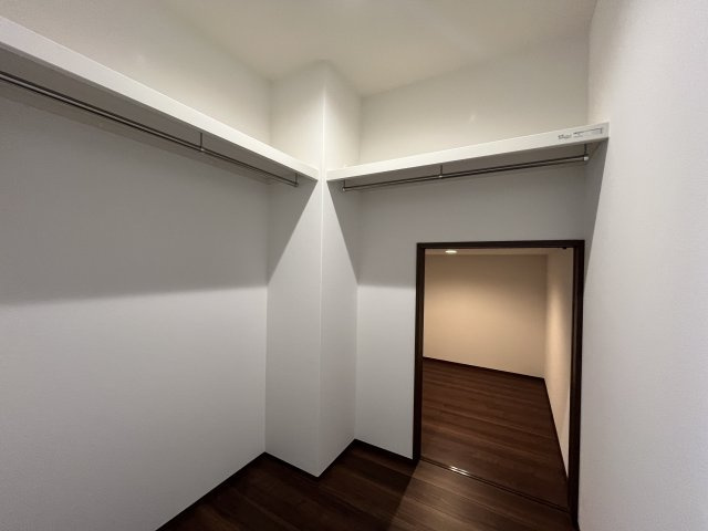 天童市中里5丁目7-15の収納|ウォークインクローゼットと小屋裏収納で収納力たっぷり！