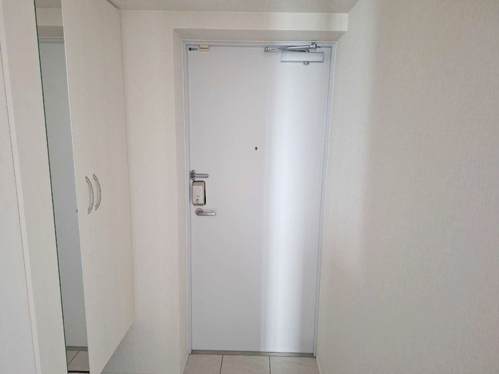 セブンリリー矢巾の玄関