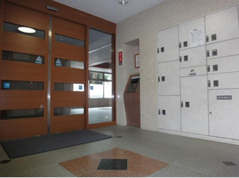 【エントランス】