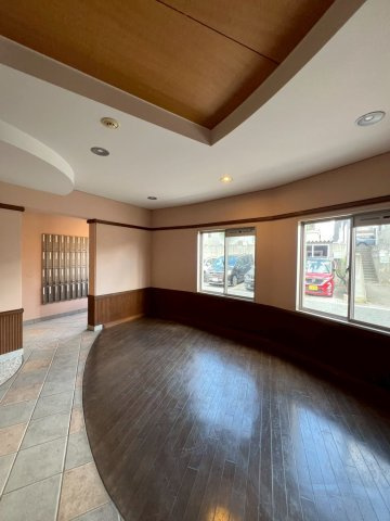 ソプラリアのロビー