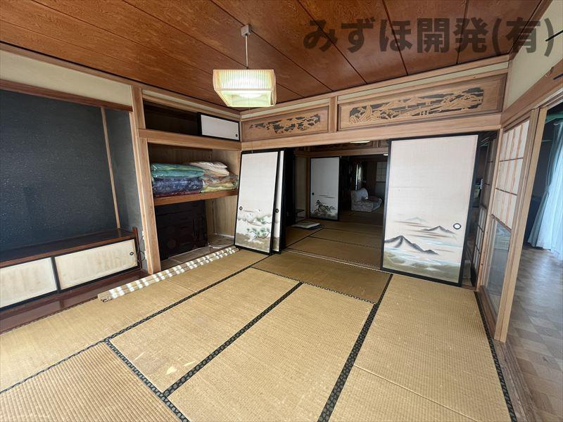 村山市大字稲下1190の和室|和室８帖（３間続きの和室の西側です。）