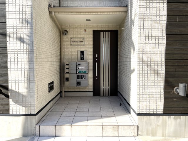 RadIAnce与野本町のエントランス