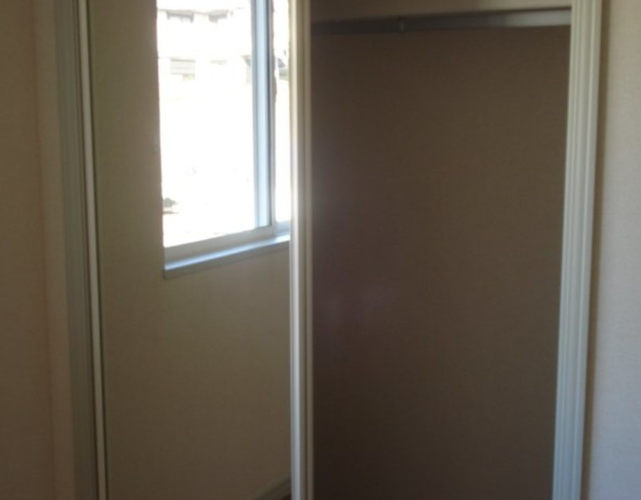 川崎市麻生区片平６丁目のアパートの収納