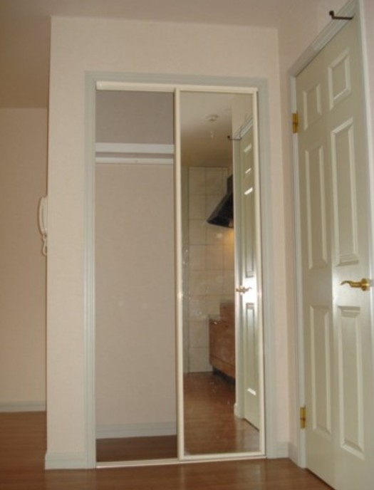 川崎市麻生区片平６丁目のアパートの収納