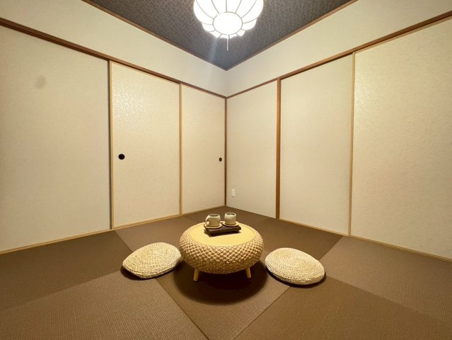 ＪＲ・京阪の２沿線アクセス可能◆２階部分リフォーム済み３ＬＤＫ住戸◆パデシオン宇治木幡の和室|和室