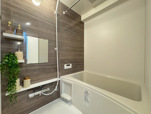 ＪＲ・京阪の２沿線アクセス可能◆２階部分リフォーム済み３ＬＤＫ住戸◆パデシオン宇治木幡の浴室|浴室