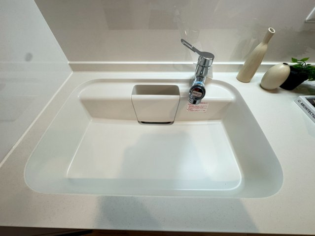 ＪＲ・京阪の２沿線アクセス可能◆２階部分リフォーム済み３ＬＤＫ住戸◆パデシオン宇治木幡のキッチン|シンク