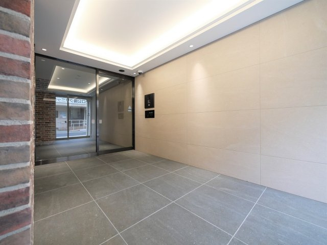 クレヴィスタ横浜大口の外観