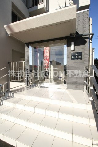 LIEN MON COEUR（ﾘｱﾝﾓﾙｸｰﾙ）の外観