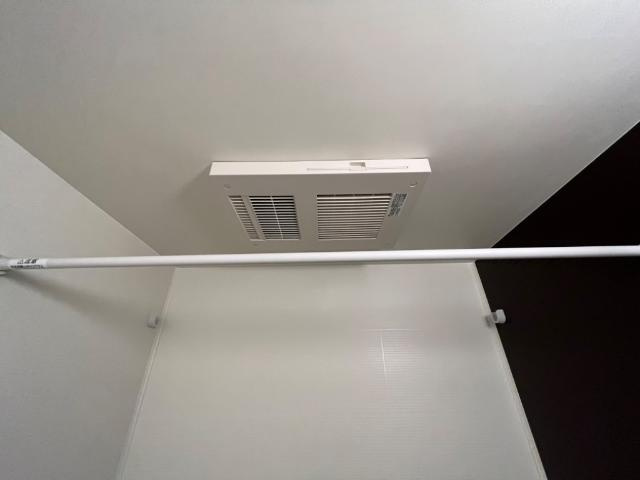 フィールドヴィレッジⅢのその他|浴室乾燥機