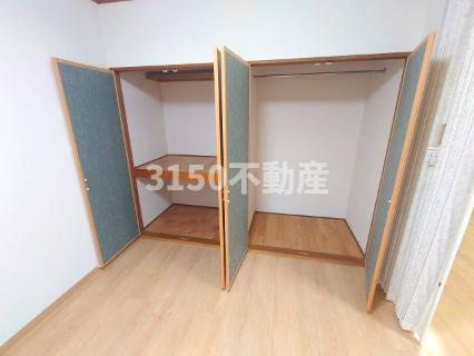 鏡島レイナの収納