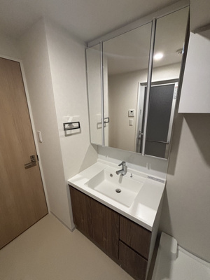 【洗面所】 | ルミエール三番町