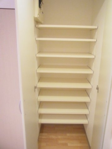 プライムアーバン西荻窪Ⅱの収納