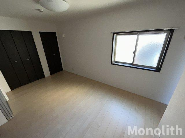 グレンツェント泉大津の洋室