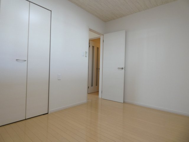 大和(ヤマト）の洋室