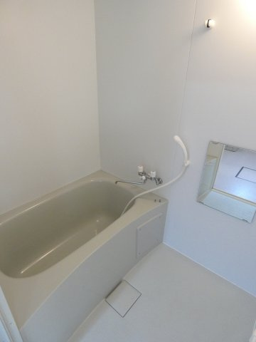 大和(ヤマト）の浴室