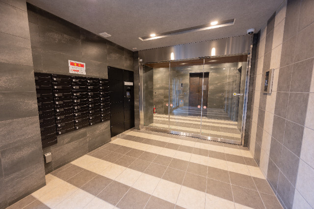 リヴシティ浦和常盤壱番館のエントランス