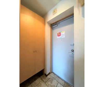 【玄関】 | ラルジュ | 明るい玄関です