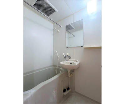 【浴室】 | ラルジュ | コンパクトで使いやすいお風呂です