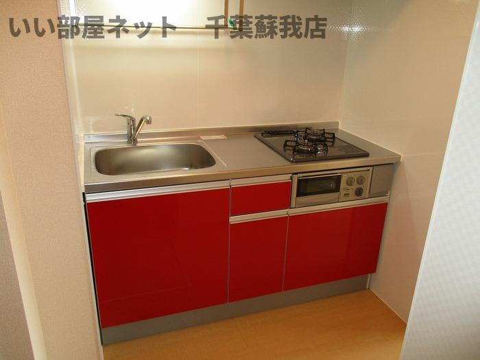 あさひコーポのキッチン|コンパクトなキッチンで掃除もラクラク