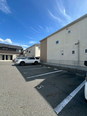 セジュール加佐A棟の駐車場