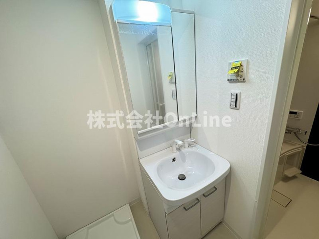 【独立洗面台】 | Avantio Clair