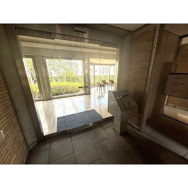 ペア・ドルチェ六甲のエントランス