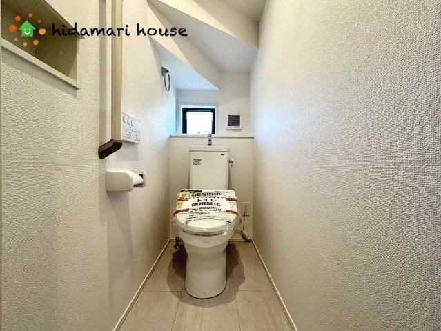 上尾市藤波　新築戸建　グラファーレ01のトイレ