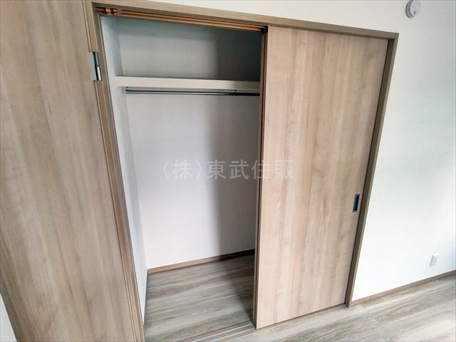 【収納】 | 坂戸市溝端町　全2棟　B号棟 | 北東側6.0帖洋室の収納です