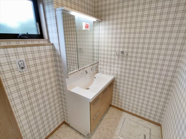 【独立洗面台】 | 坂戸市溝端町　全2棟　B号棟 | 独立洗面台で身支度をすべて済ませてしまいましょう