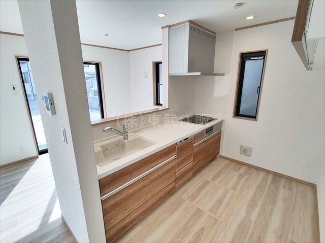 【キッチン】 | 坂戸市溝端町　全2棟　B号棟 | 会話が弾む対面キッチンです