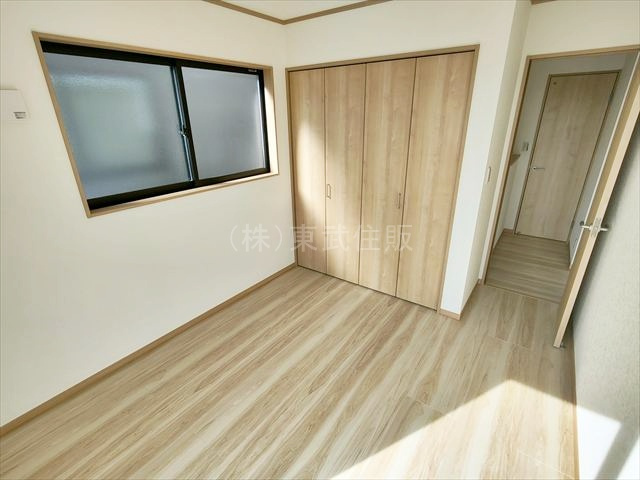 【洋室】 | 坂戸市溝端町　全2棟　B号棟 | 2階南西側5.5帖洋室　寝室にいかがでしょうか