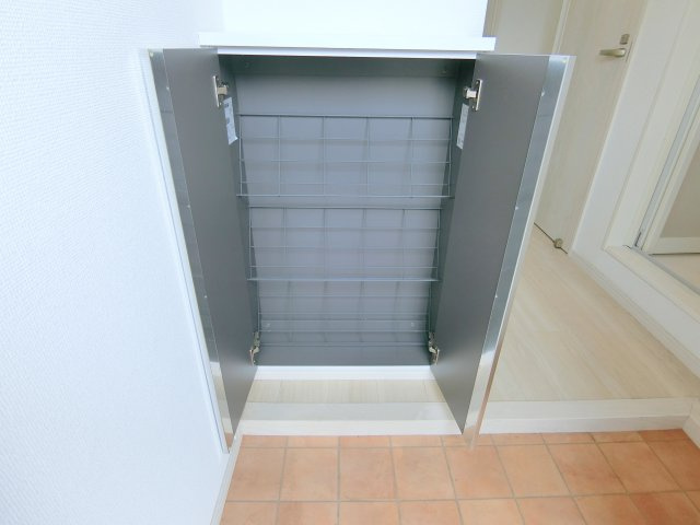 シティハイム　セラピックⅣの玄関