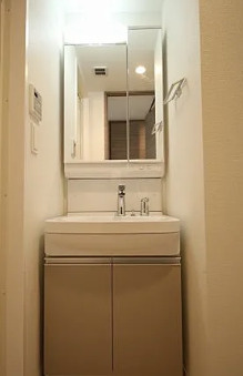 アプリーレ中之島の独立洗面台