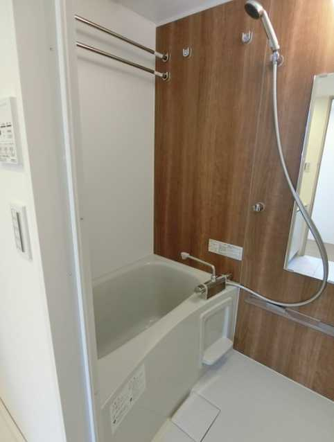 SOU三軒茶屋　築浅　デザイナーズ　角部屋の浴室