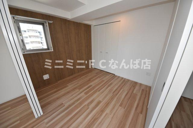 セレニテフラン難波の寝室